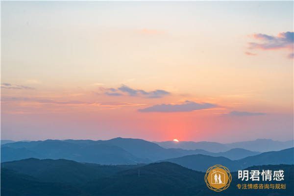 梦见前夫和别的女人在一起,梦见前夫是什么兆头